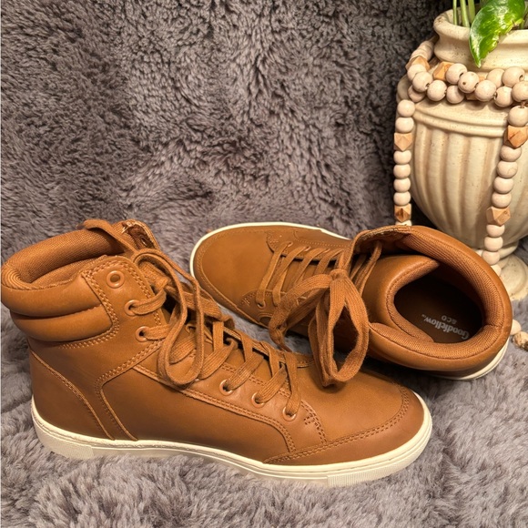 Men’s leather Goodfellow & co high tops - Picture 6 of 13